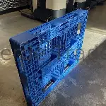 Used Plastic Pallets - Rackable, 4 - Way, 46.5 × 39" 1