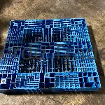Used Plastic Pallets - Rackable, 4 - Way, 48 × 42" 3