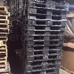 Used Plastic Pallets - Stackable, 4 - Way, 43 × 43" 1