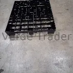 Used Plastic Pallets - Stackable, 4 - Way, 48 × 40" 1