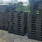Used Plastic Pallets - Stackable, 2 - Way, 48.5 × 45.5" 1