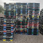 Used Plastic Pallets - Rackable, 4 - Way, 56 × 44" 1