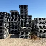 Used Plastic Pallets - Stackable, 4 - Way, 43 × 43" 3